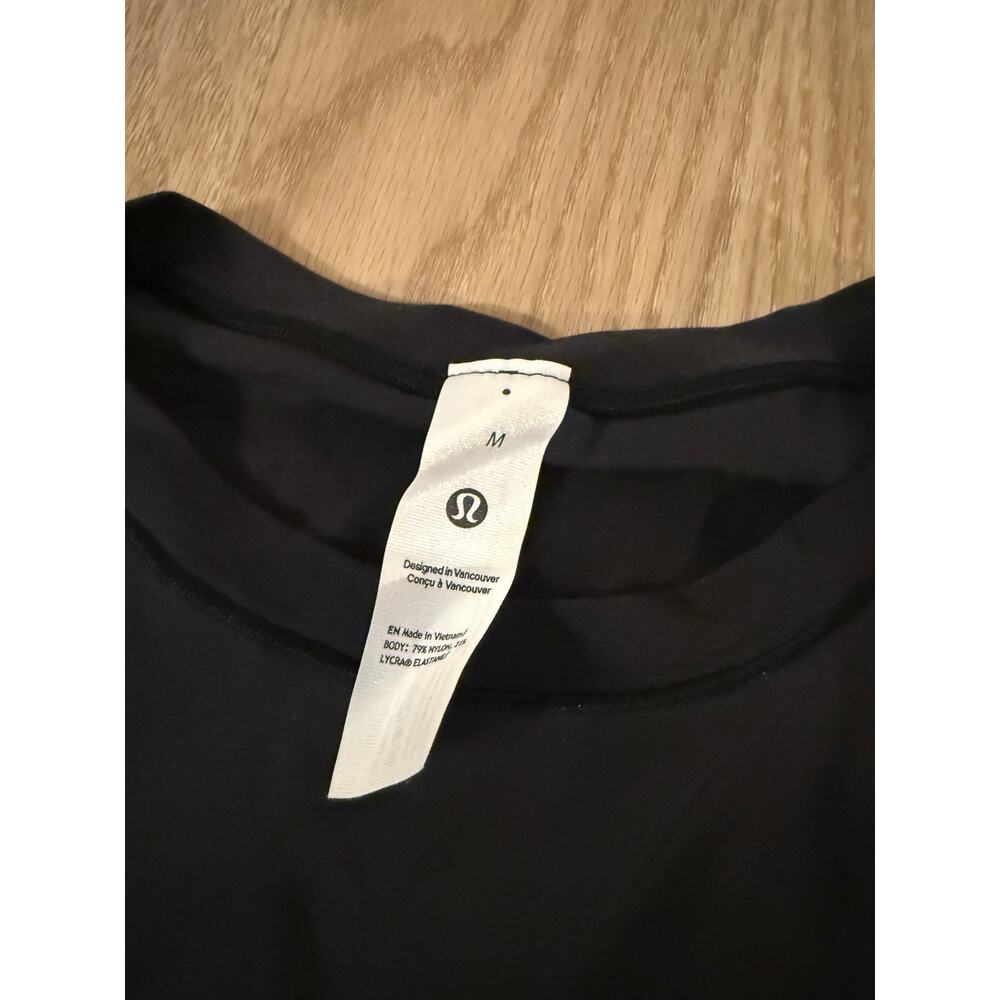 lululemon Wundermost Cropped Crewneck T-Shirt NWT - Picture 4 of 5